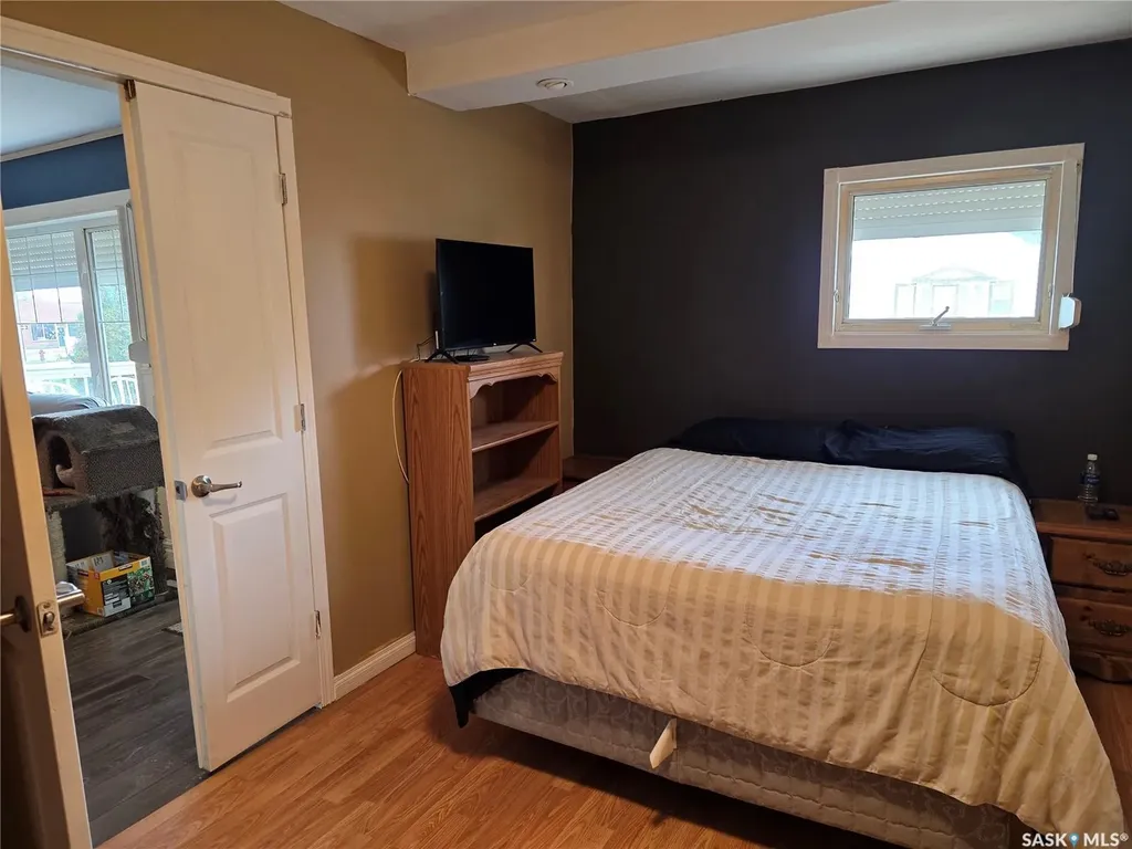 227 10th Avenue NW Swift Current SK S9H 1B4