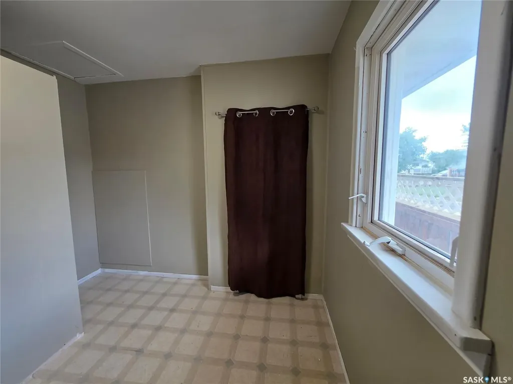 227 10th Avenue NW Swift Current SK S9H 1B4