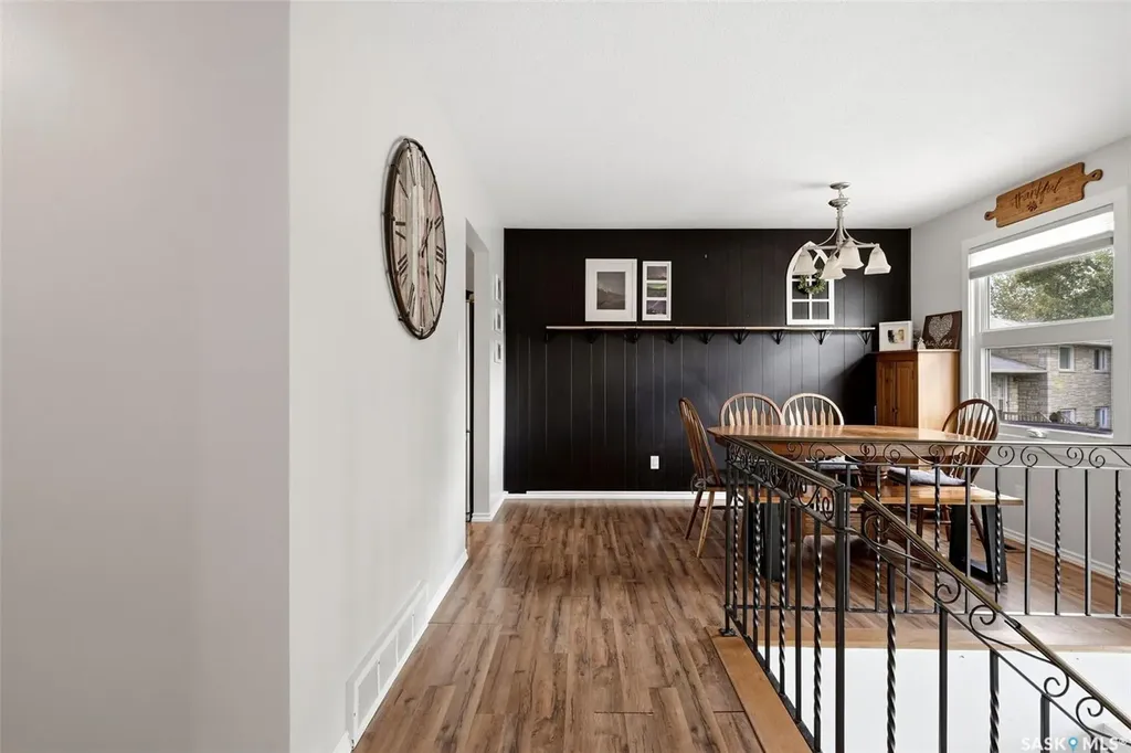 58 Norwood Crescent Regina SK S4R 0A1