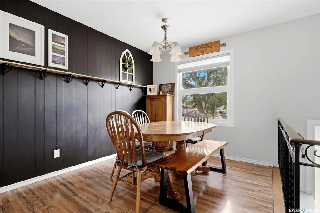 58 Norwood Crescent Regina SK S4R 0A1