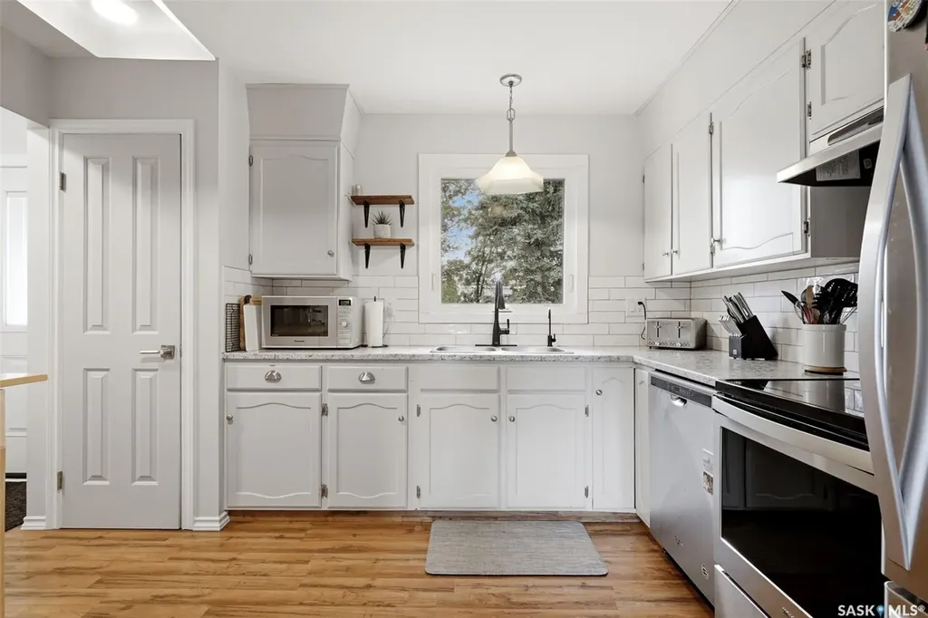 58 Norwood Crescent Regina SK S4R 0A1