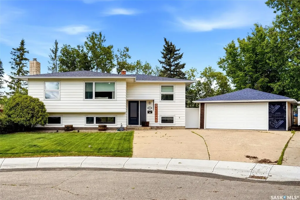 58 Norwood Crescent Regina SK S4R 0A1