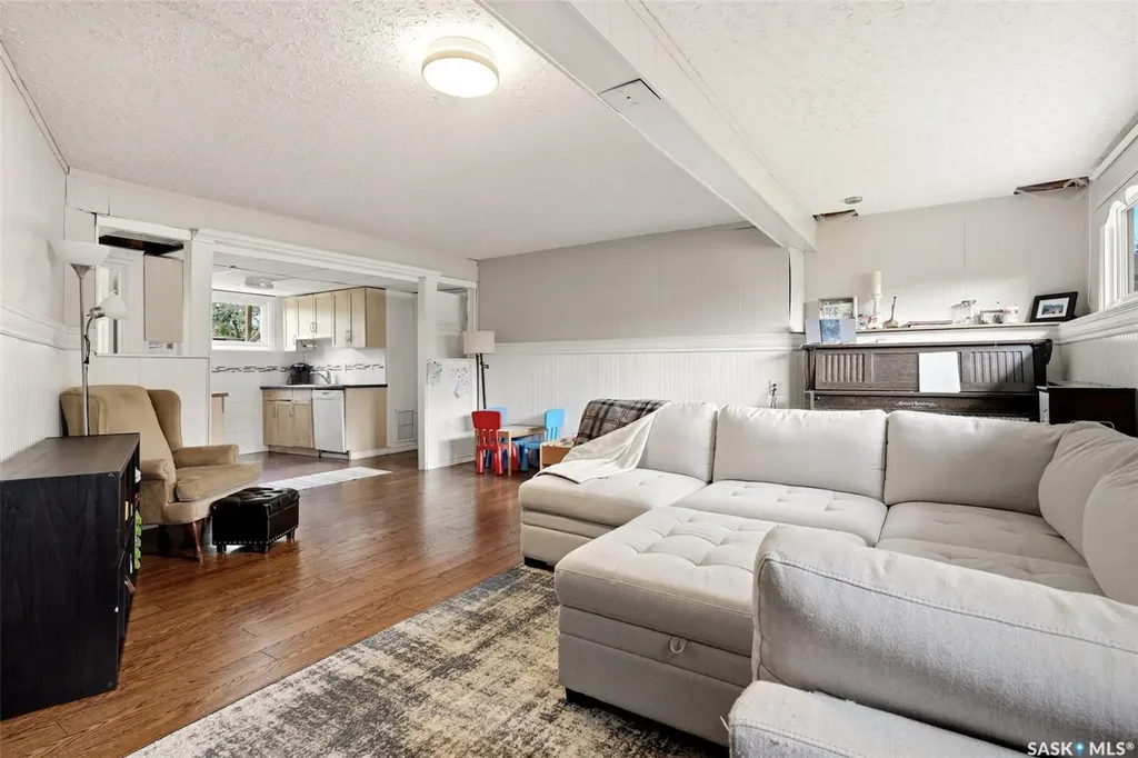 58 Norwood Crescent Regina SK S4R 0A1