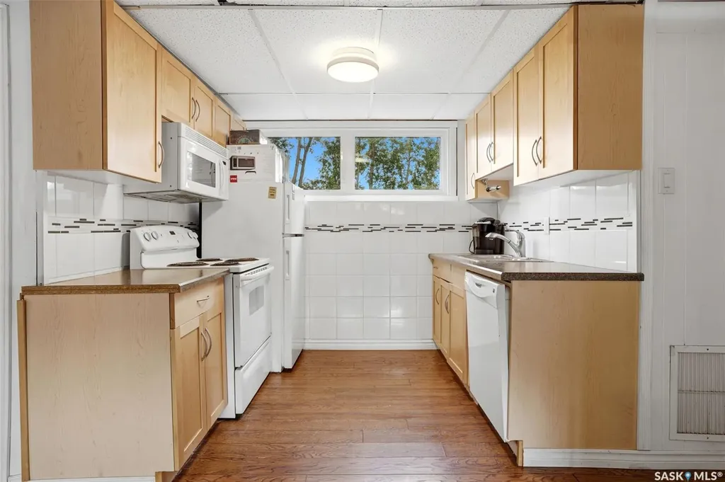 58 Norwood Crescent Regina SK S4R 0A1