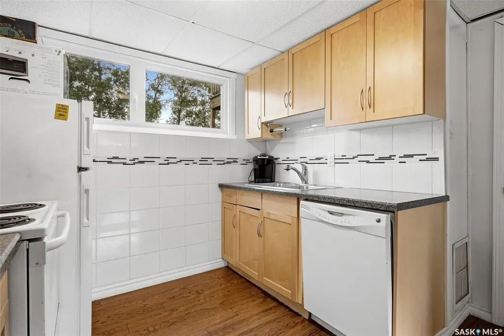 58 Norwood Crescent Regina SK S4R 0A1