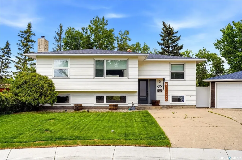 58 Norwood Crescent Regina SK S4R 0A1