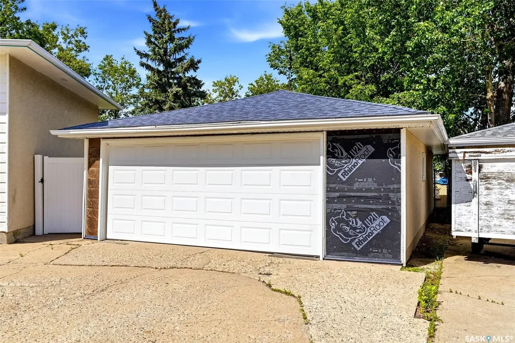 58 Norwood Crescent Regina SK S4R 0A1