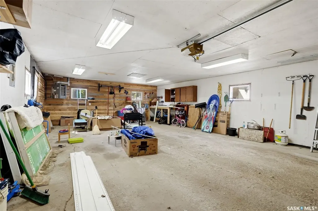 58 Norwood Crescent Regina SK S4R 0A1