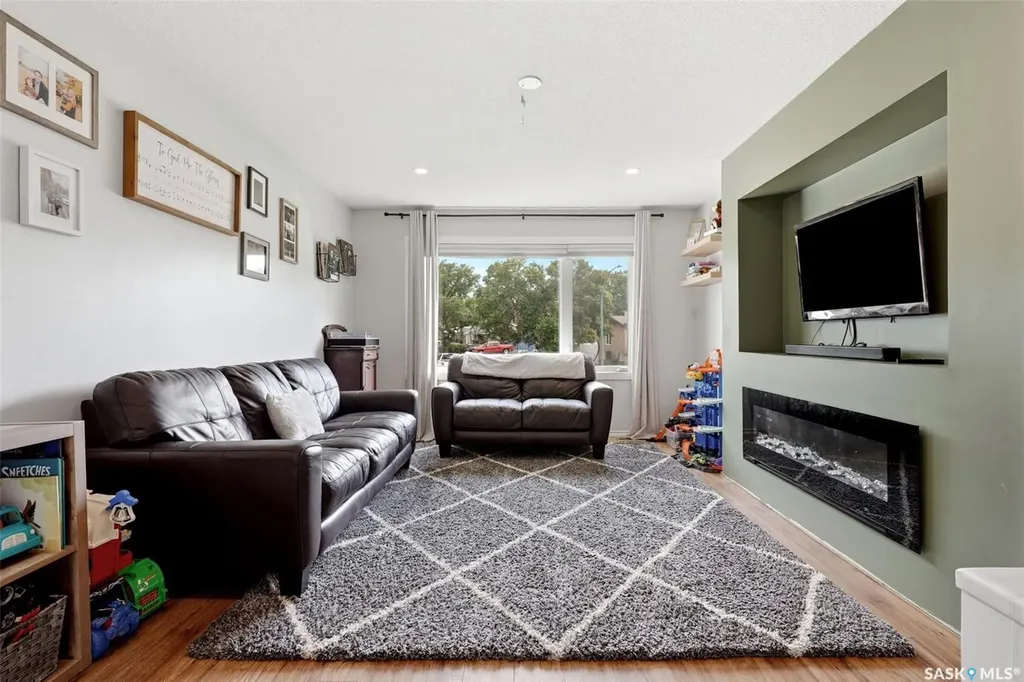 58 Norwood Crescent Regina SK S4R 0A1