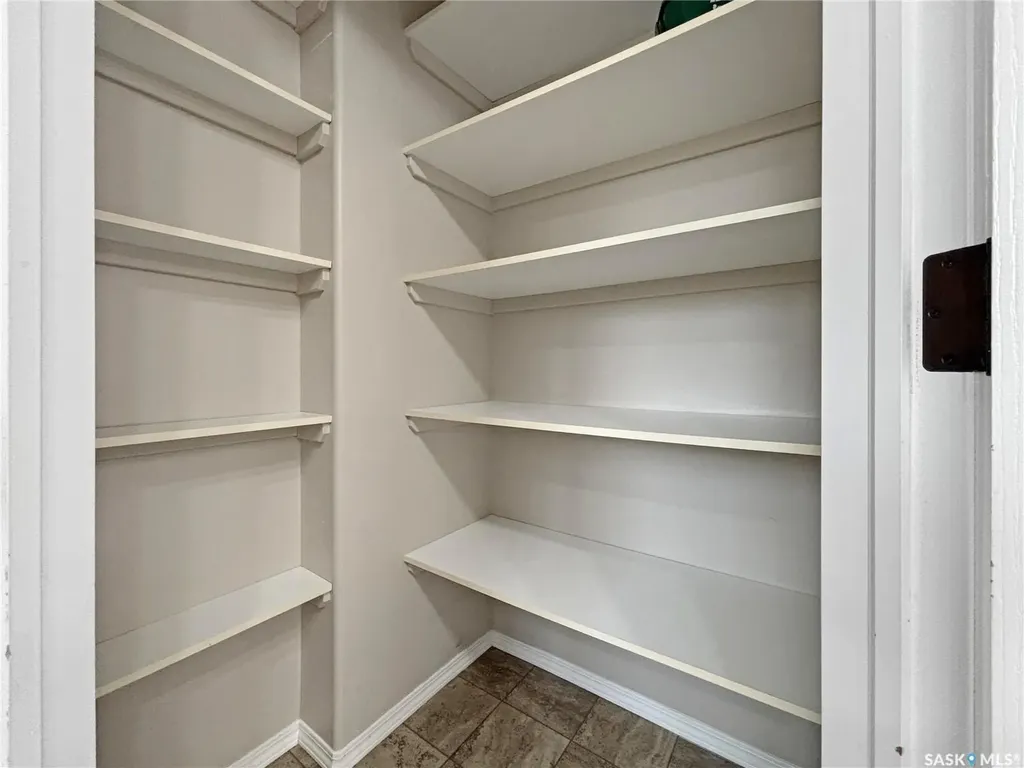 2955 Mcclocklin Road Saskatoon SK S7R 0A1