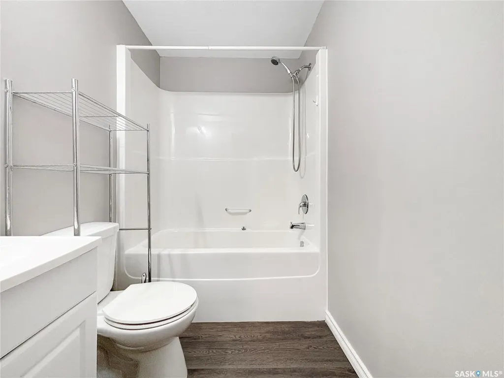 2955 Mcclocklin Road Saskatoon SK S7R 0A1