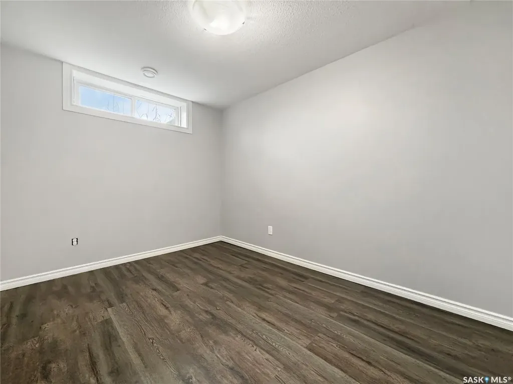 2955 Mcclocklin Road Saskatoon SK S7R 0A1
