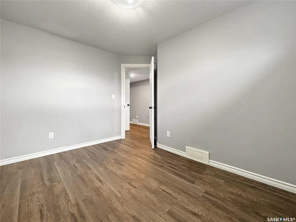 2955 Mcclocklin Road Saskatoon SK S7R 0A1