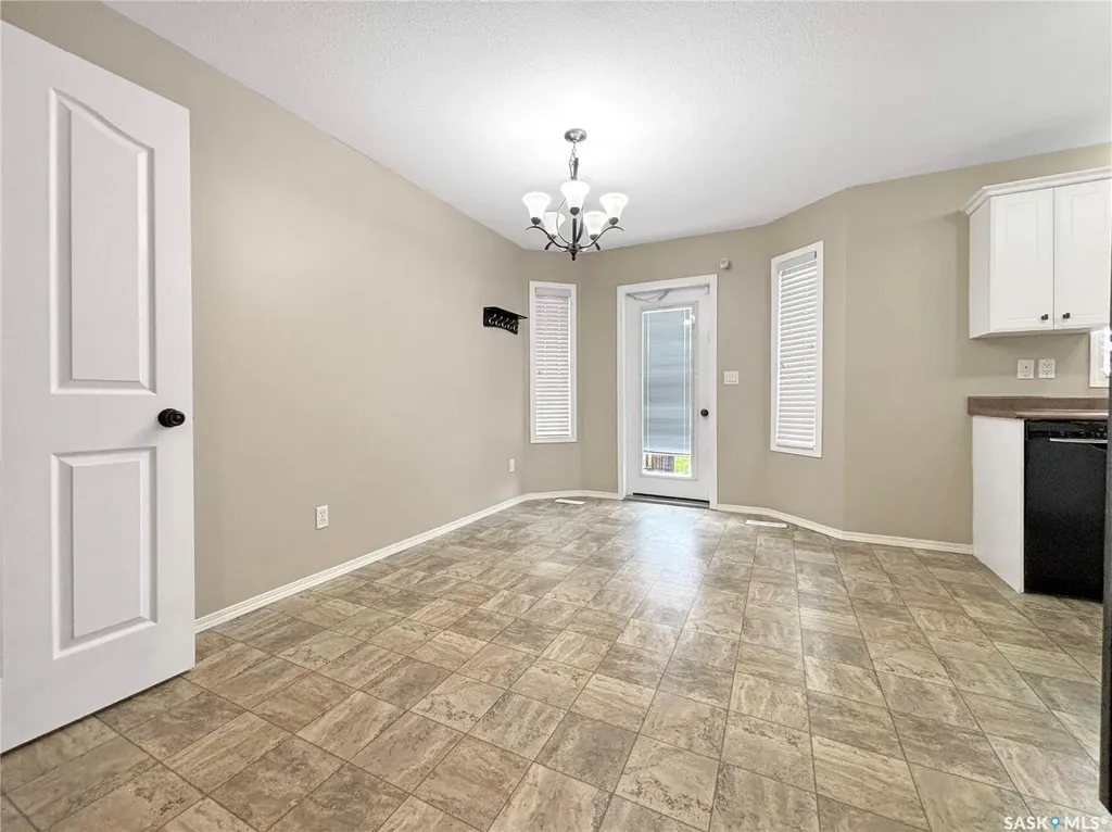 2955 Mcclocklin Road Saskatoon SK S7R 0A1