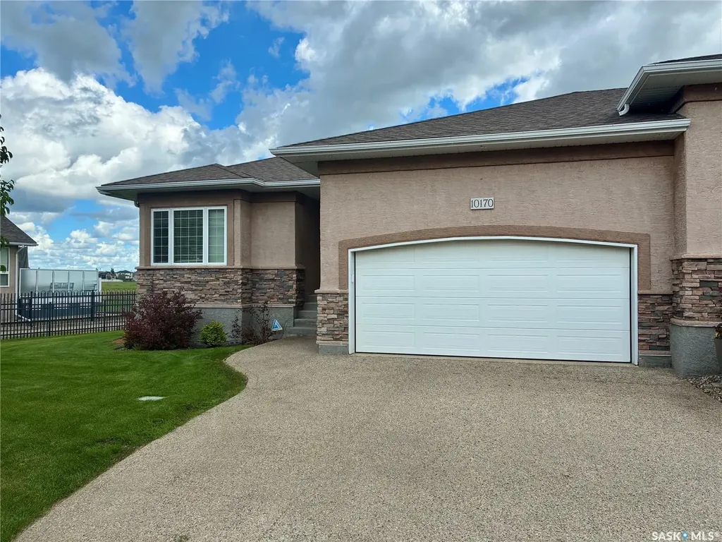 10170 Wascana Estates Regina SK S4V 3E5
