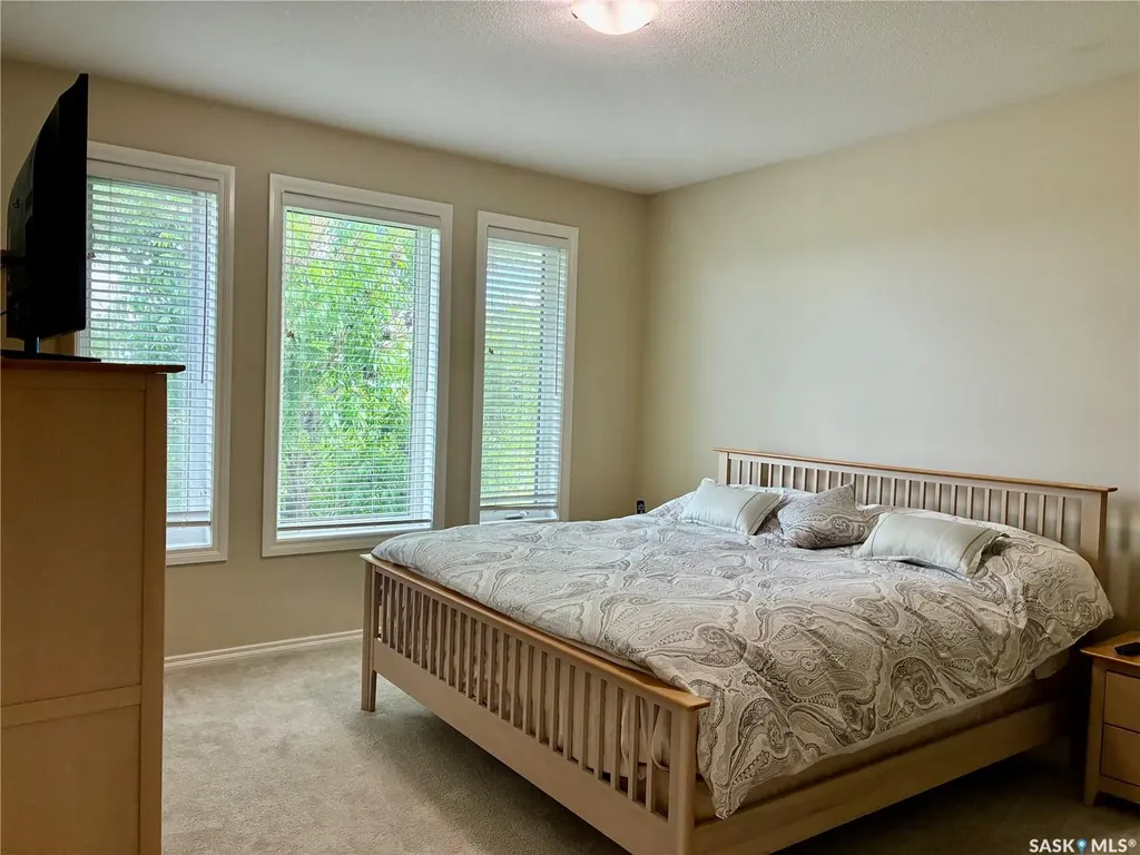 10170 Wascana Estates Regina SK S4V 3E5