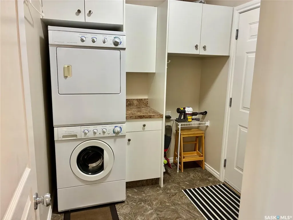 10170 Wascana Estates Regina SK S4V 3E5