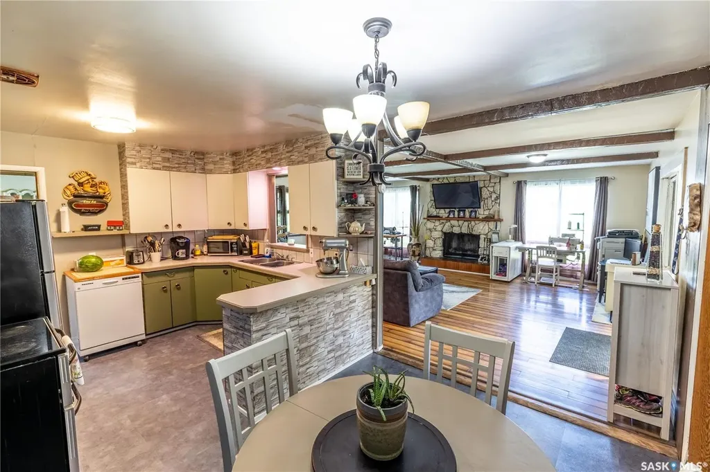 120 Crocus Avenue Briercrest SK S0H 0K0