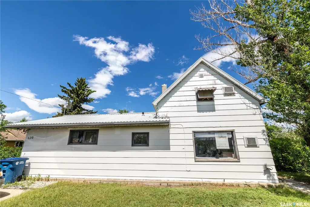 120 Crocus Avenue Briercrest SK S0H 0K0