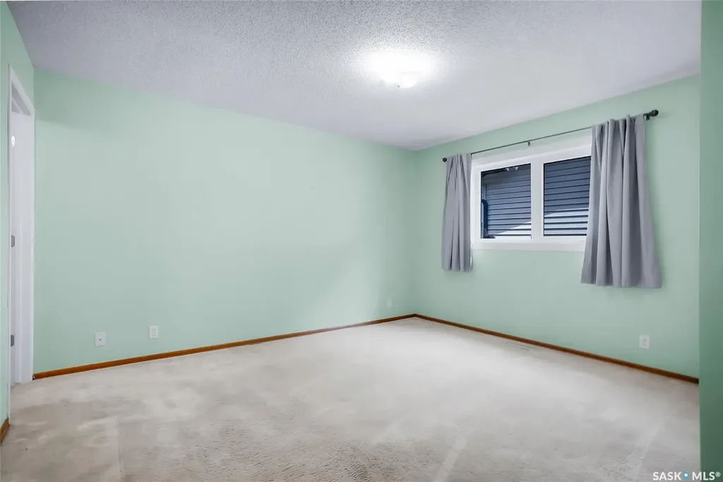 471 Wakabayashi Crescent Saskatoon SK S7K 7M6