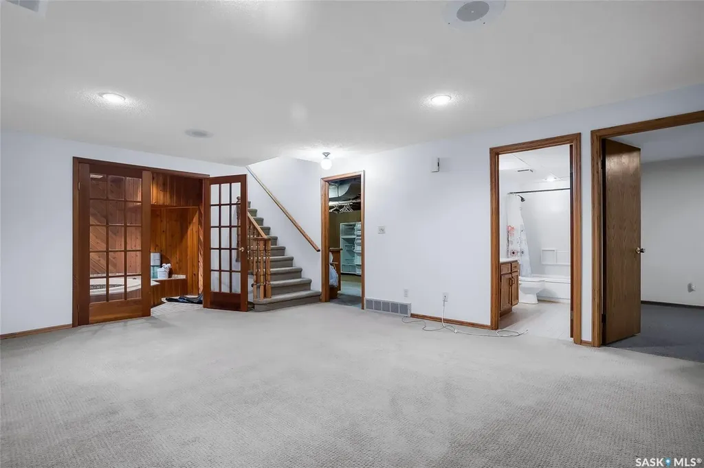 471 Wakabayashi Crescent Saskatoon SK S7K 7M6