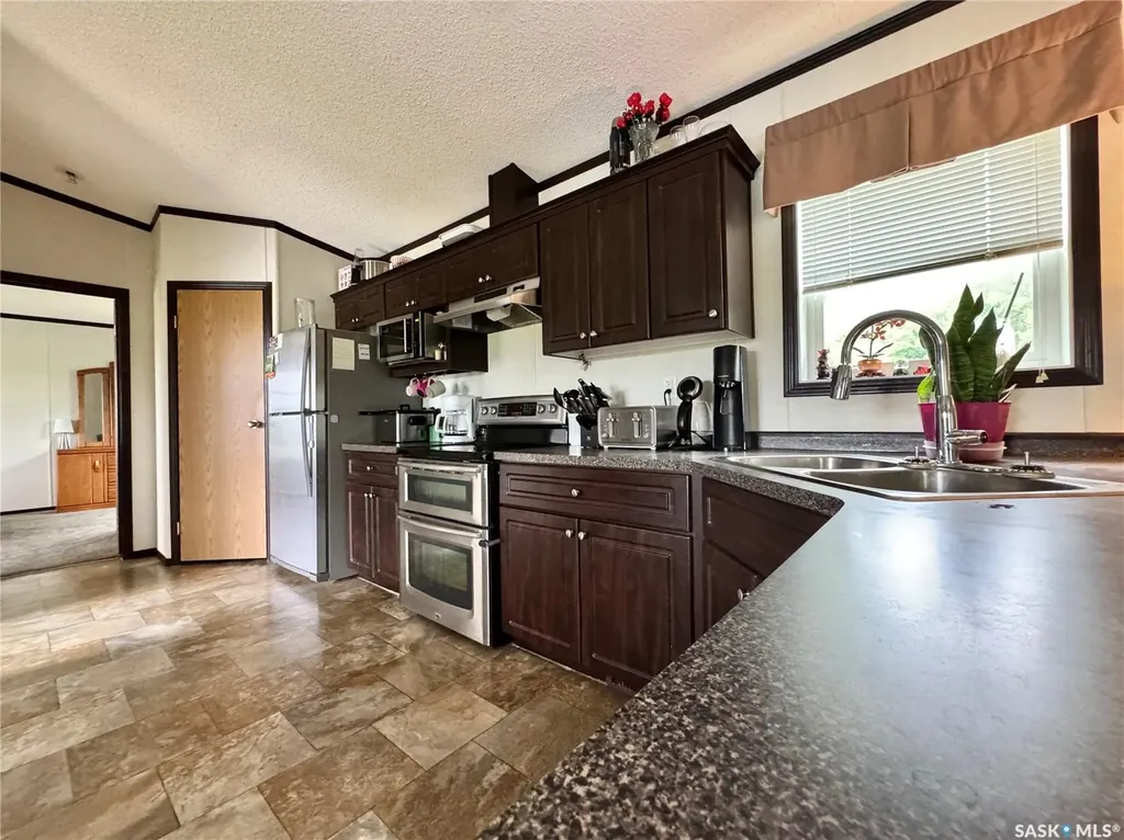 511 Arundel Avenue S Bredenbury SK S0A 2A0