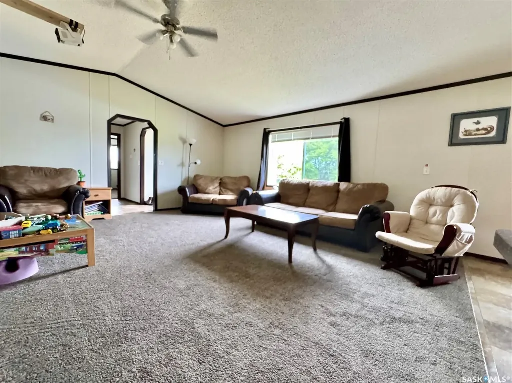 511 Arundel Avenue S Bredenbury SK S0A 2A0