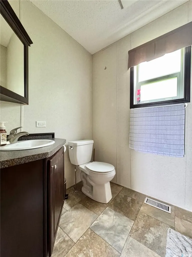 511 Arundel Avenue S Bredenbury SK S0A 2A0