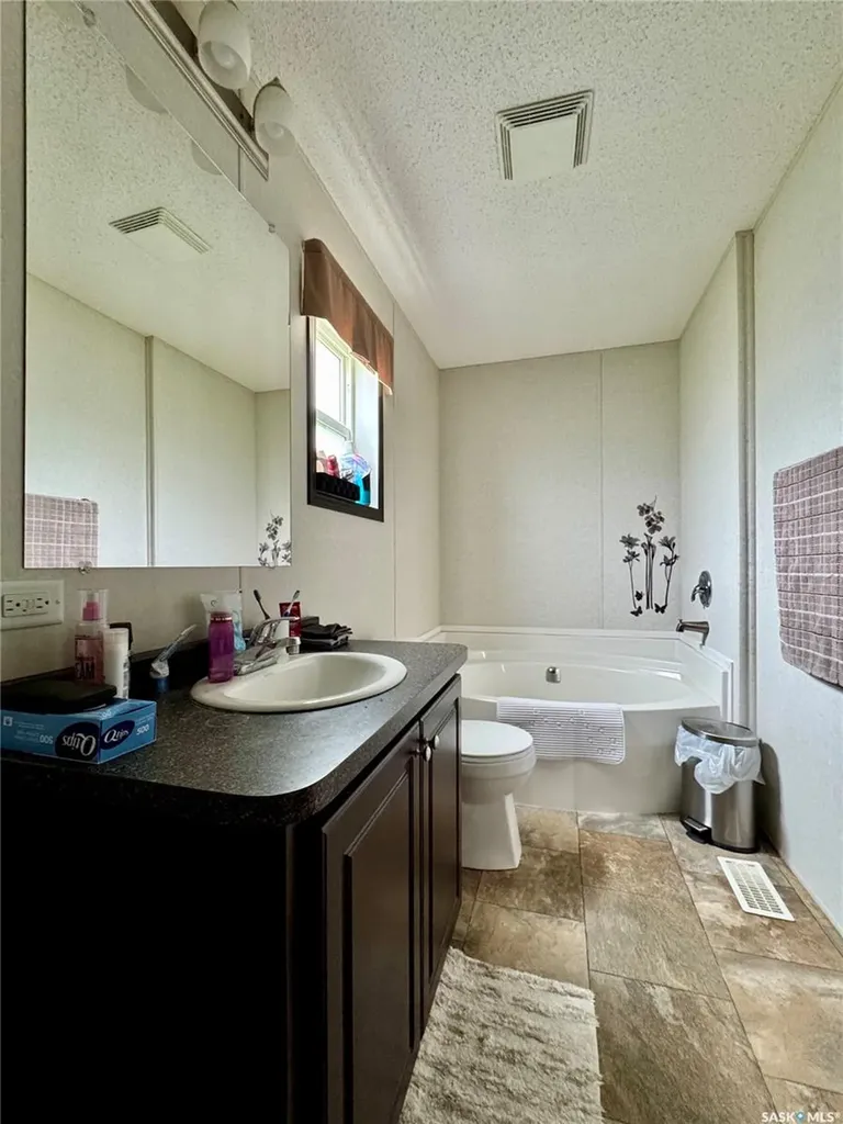 511 Arundel Avenue S Bredenbury SK S0A 2A0