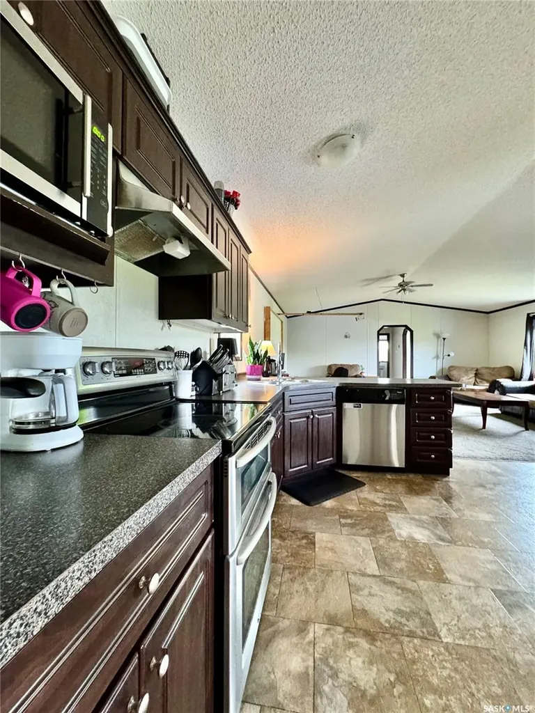 511 Arundel Avenue S Bredenbury SK S0A 2A0