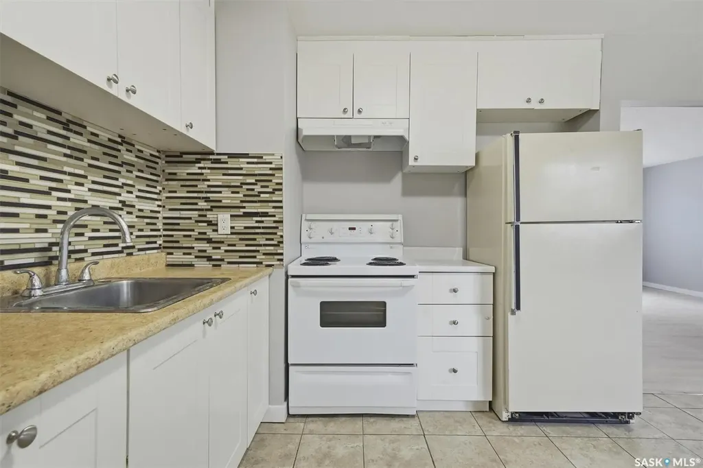 514 V Avenue S Saskatoon SK S7M 3E9