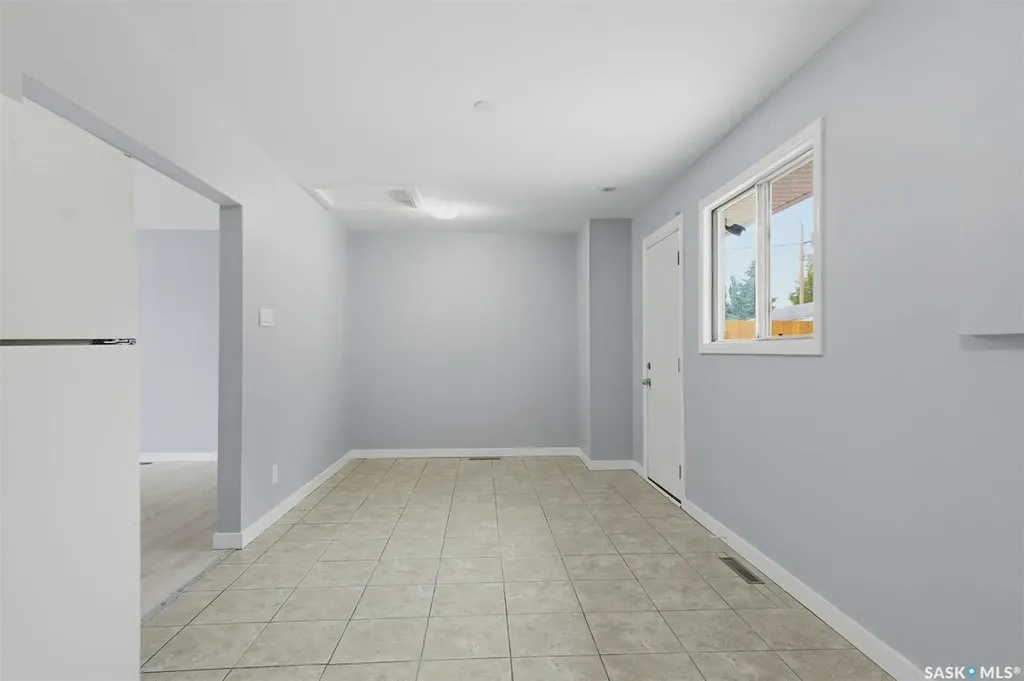514 V Avenue S Saskatoon SK S7M 3E9