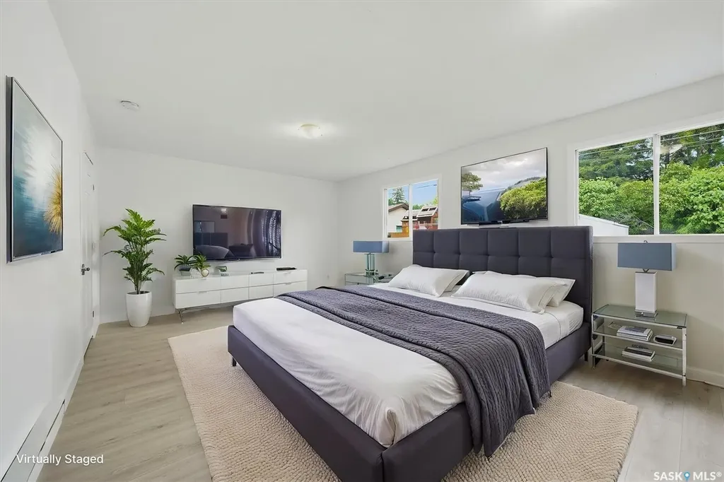514 V Avenue S Saskatoon SK S7M 3E9