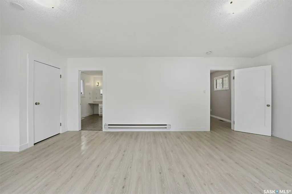 514 V Avenue S Saskatoon SK S7M 3E9