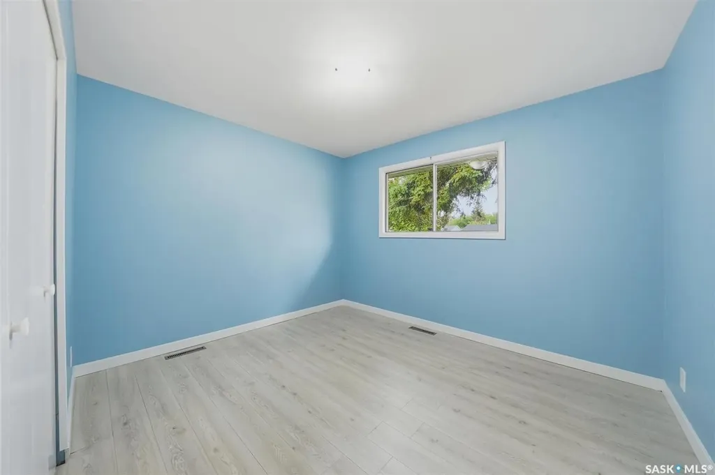 514 V Avenue S Saskatoon SK S7M 3E9