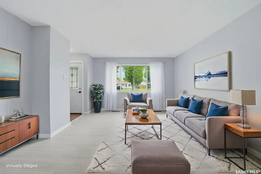514 V Avenue S Saskatoon SK S7M 3E9