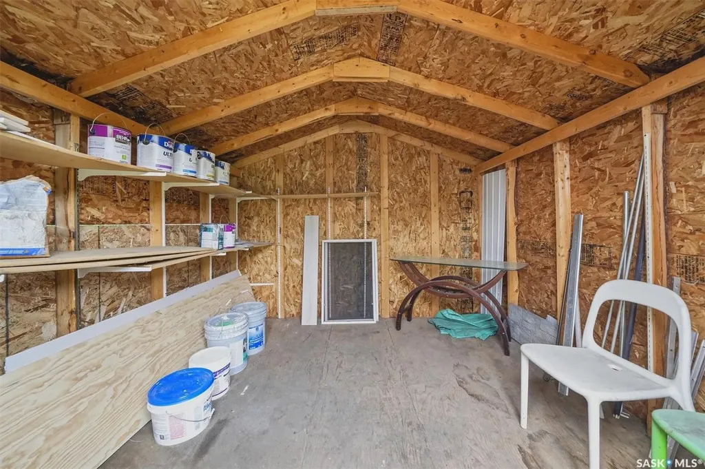 514 V Avenue S Saskatoon SK S7M 3E9