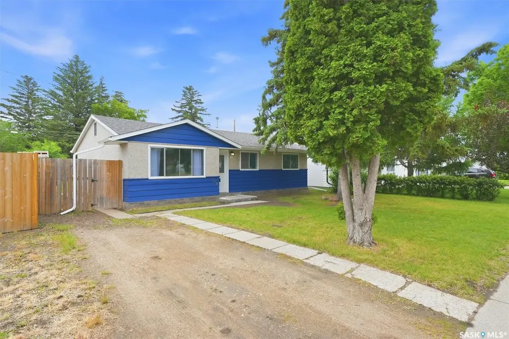 514 V Avenue S Saskatoon SK S7M 3E9
