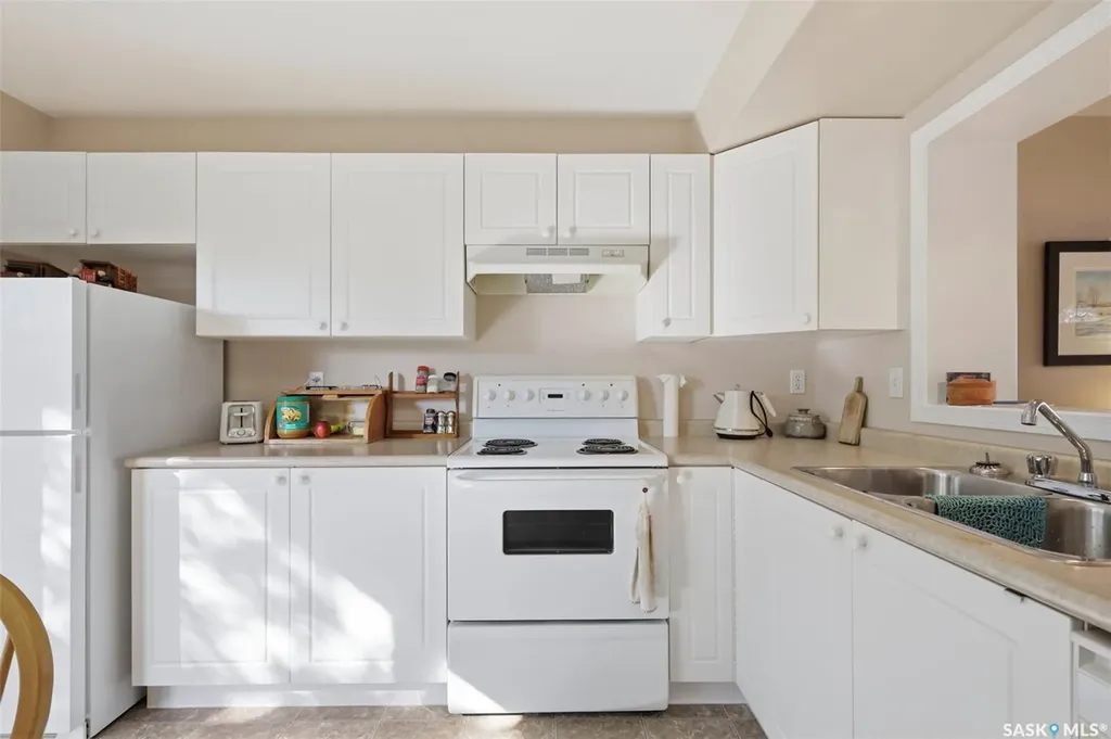 103 Rutherford Crescent Saskatoon SK S7N 4X9