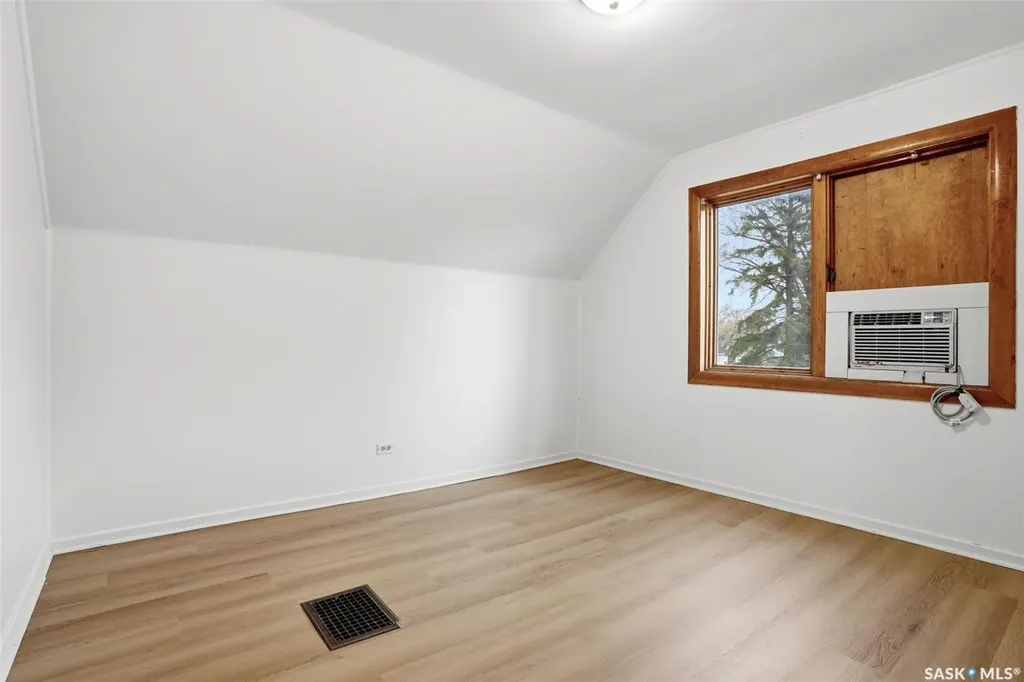 4015 2nd Avenue Regina SK S4T 0B3