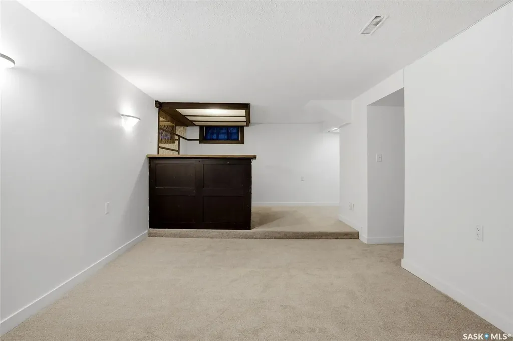 4015 2nd Avenue Regina SK S4T 0B3