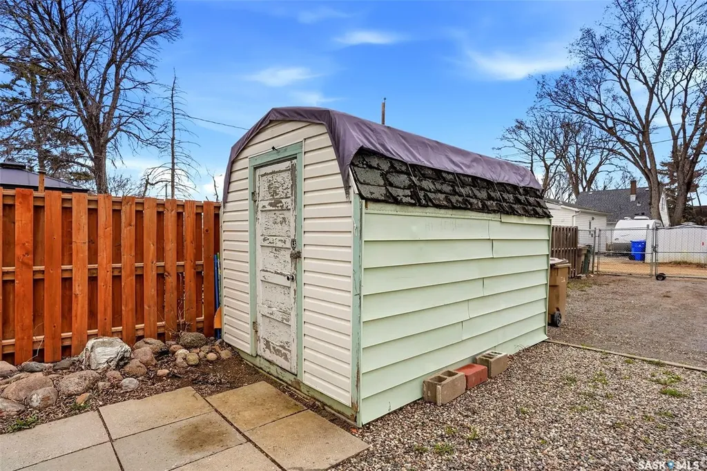 4015 2nd Avenue Regina SK S4T 0B3