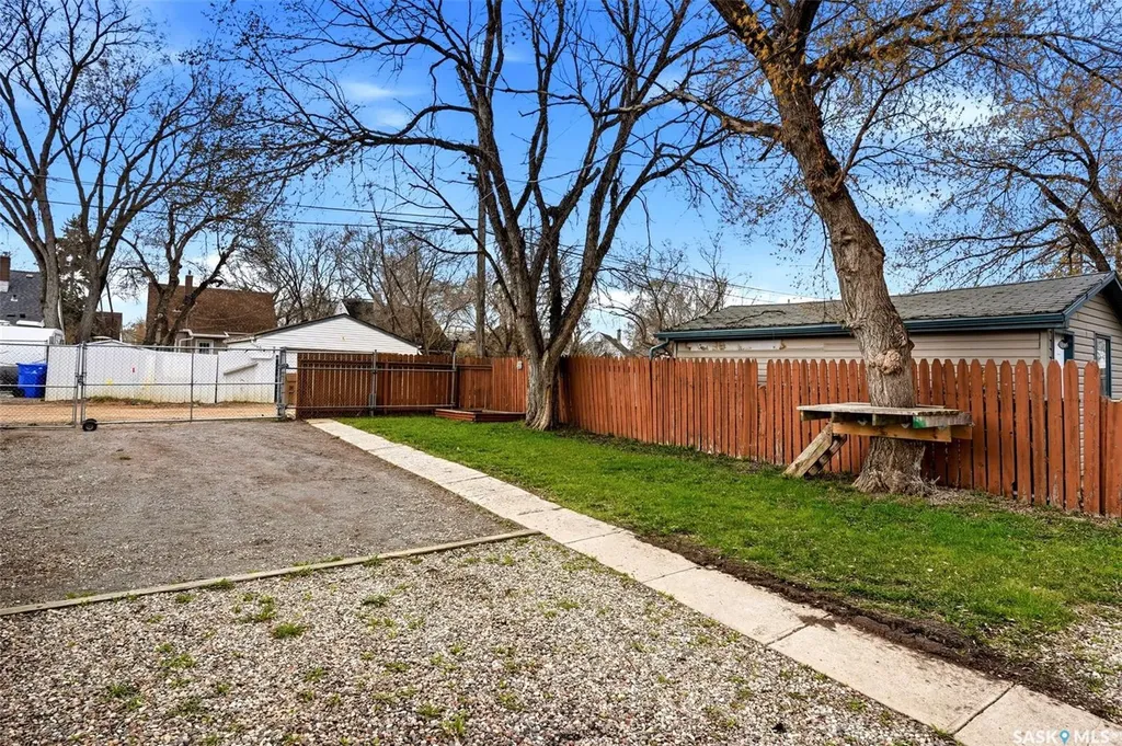 4015 2nd Avenue Regina SK S4T 0B3