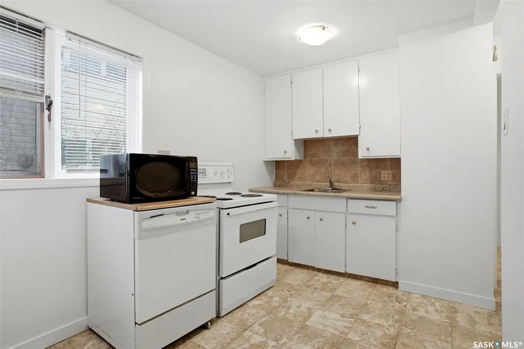4015 2nd Avenue Regina SK S4T 0B3