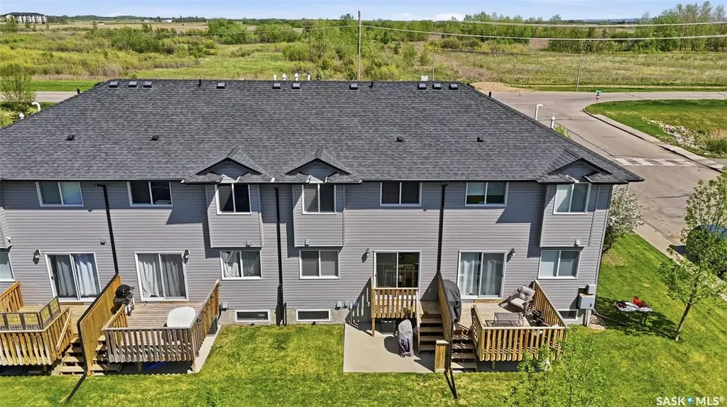 901 4th Street S Martensville SK S0K 2T1