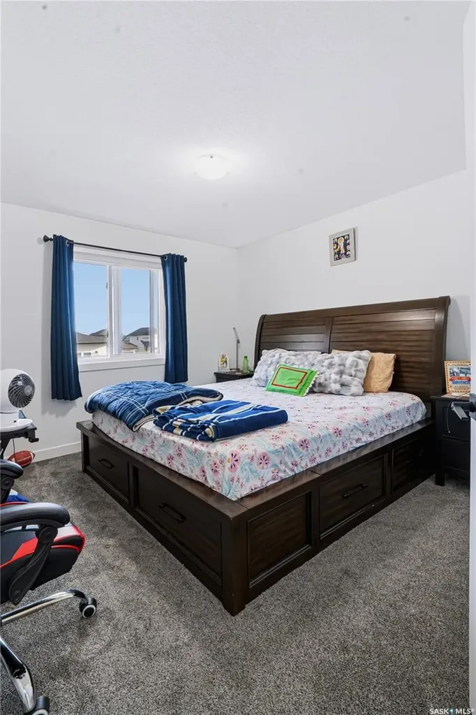 164 Thakur Street Saskatoon SK S7W 1C4