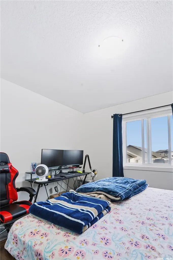 164 Thakur Street Saskatoon SK S7W 1C4