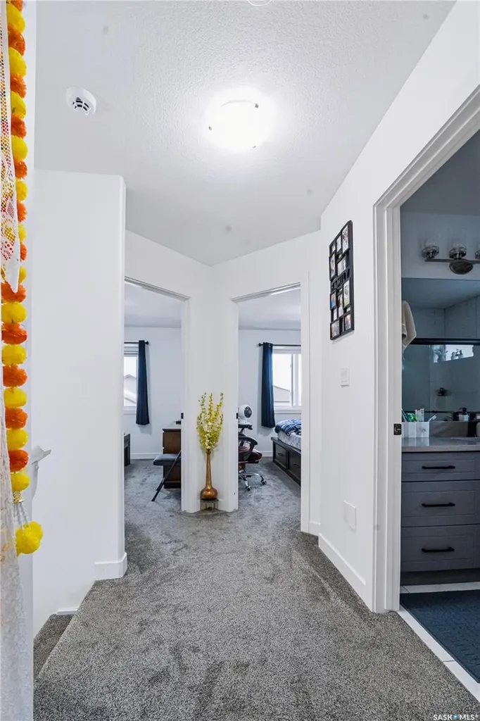 164 Thakur Street Saskatoon SK S7W 1C4