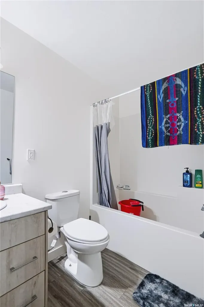 164 Thakur Street Saskatoon SK S7W 1C4