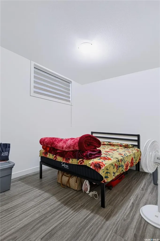 164 Thakur Street Saskatoon SK S7W 1C4